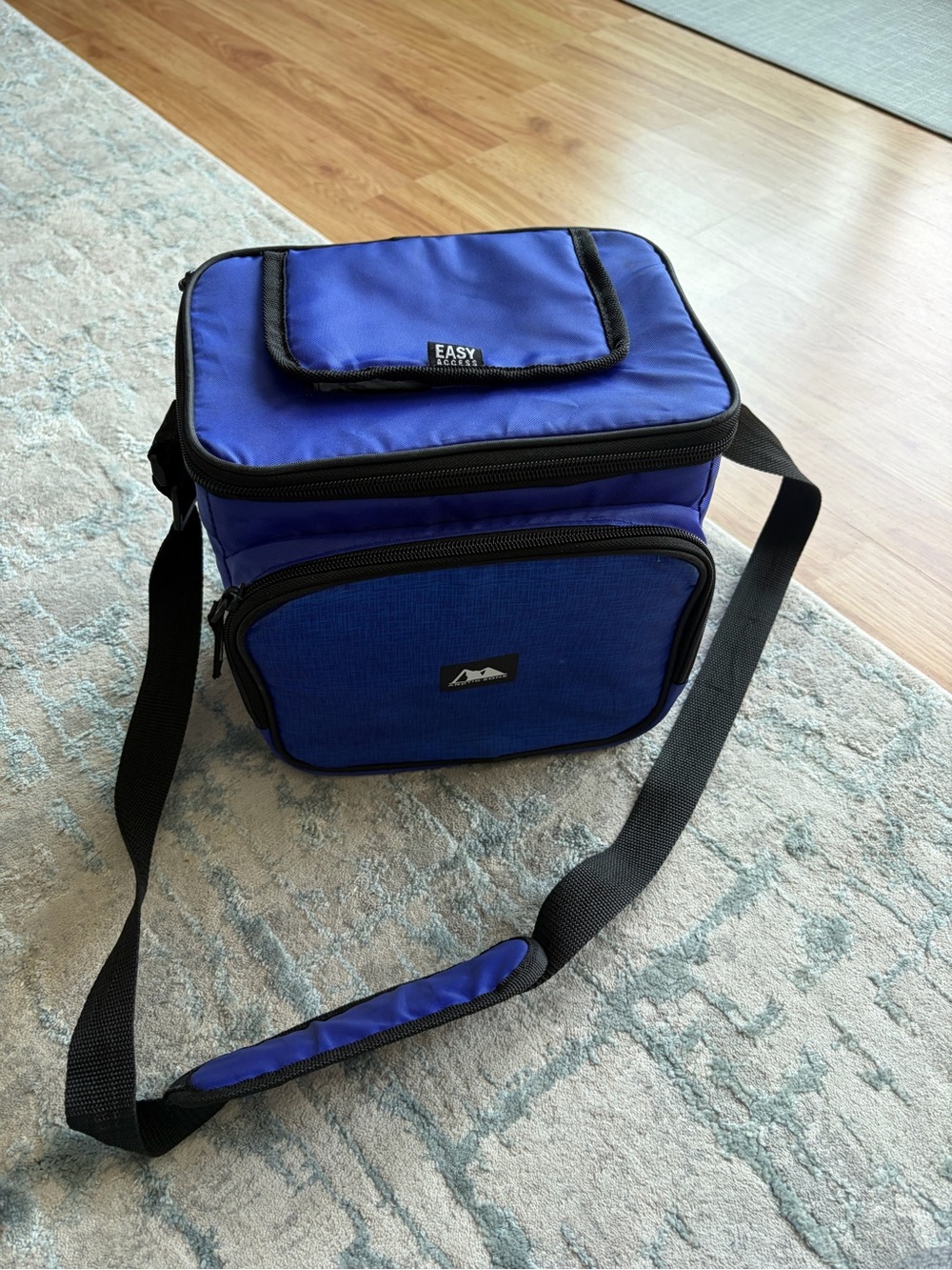 Easy Cooler Blue Insulated Lunch Bag